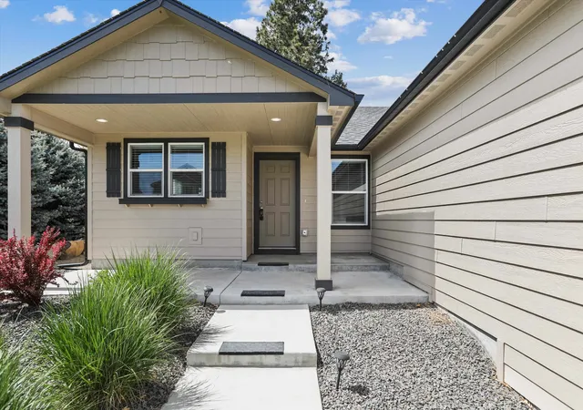 Photo 2 of Single family home for sale at 920 S Pillar Rock Dr, Spokane, WA 99224 | MLS# 202623404 | Listing updated on 2026-09-05
