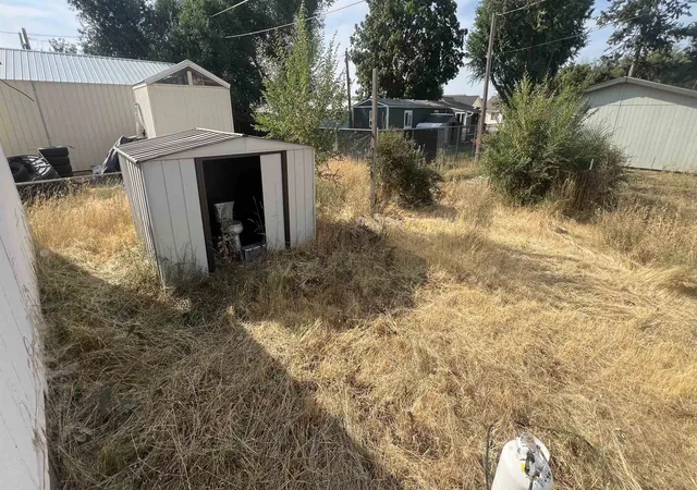 Photo 3 of Manufactured home for sale at 13412 W 13th Ave, Airway Heights, WA 99001 | MLS# 202623410 | Listing updated on 2026-10-06
