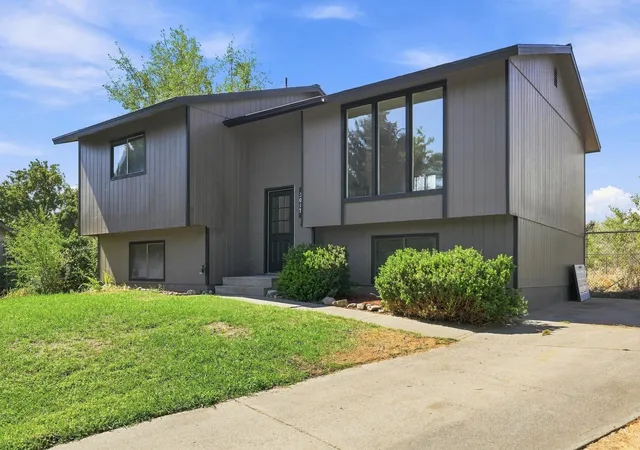 Photo 3 of Single family home for sale at 5017 N Mitchell Dr, Otis Orchards, WA 99027 | MLS# 202623413 | Listing updated on 2026-09-21