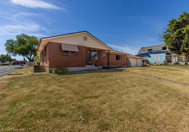 Photo 1 of Single family home for sale at 4703 N Stevens St, Spokane, WA 99205 | MLS# 202623433 | Listing updated on 2026-09-07