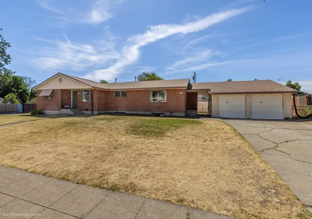 Photo 3 of Single family home for sale at 4703 N Stevens St, Spokane, WA 99205 | MLS# 202623433 | Listing updated on 2026-09-07