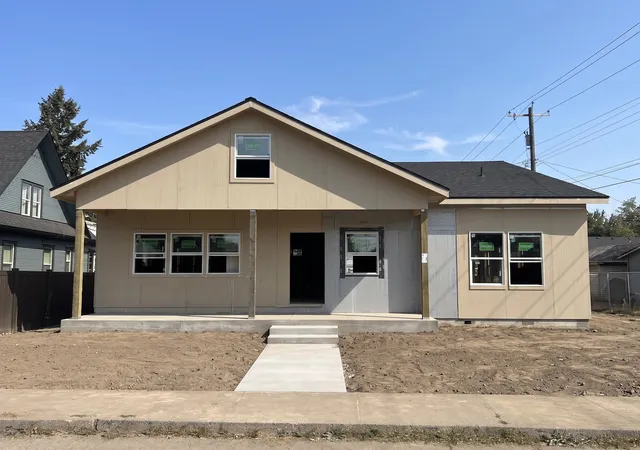 Photo 1 of Single family home for sale at 818 W Nebraska Ave, Spokane, WA 99205 | MLS# 202623447 | Listing updated on 2026-09-07