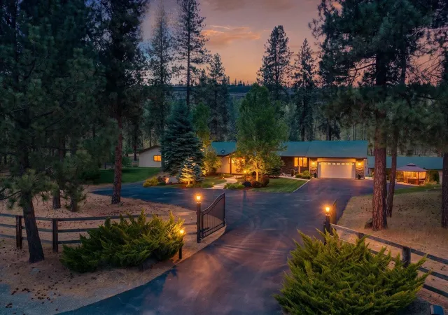 Photo 1 of Single family home for sale at 11816 W Seven Mile Rd, Spokane, WA 99224 | MLS# 202623468 | Listing updated on 2026-09-08
