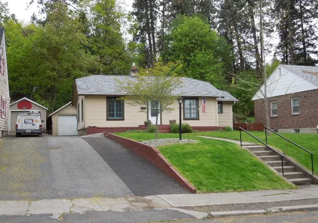 Photo 2 of Single family home for sale at 1216 E 18th Avenue, Spokane, WA | MLS# 202623477 | Listing updated on 2026-10-07