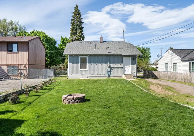 Photo 2 of Single family home for sale at 3828 E 26th Avenue, Spokane, WA 99223 | MLS# 202623488 | Listing updated on 2026-09-21