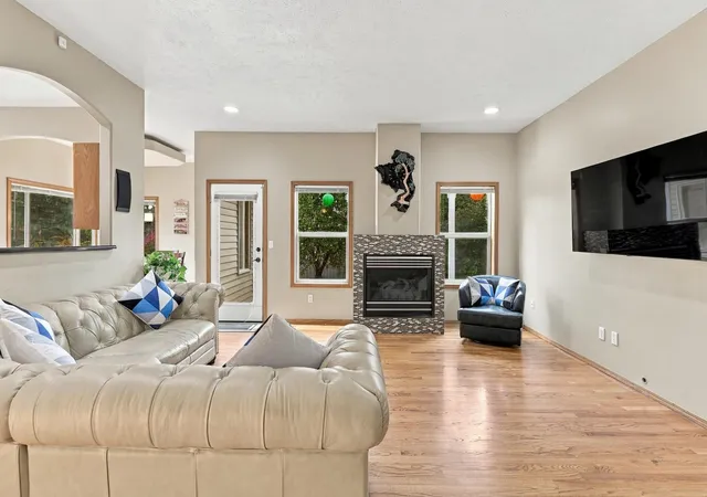 Photo 3 of Single family home for sale at 8103 E Elde Dr, Spokane, WA 99212 | MLS# 202623503 | Listing updated on 2026-10-19