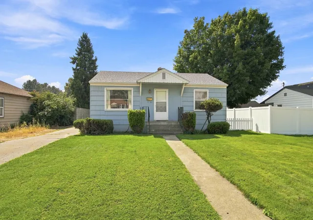 Photo 1 of Single family home for sale at 2710 E Hoffman Ave, Spokane, WA 99207 | MLS# 202623506 | Listing updated on 2026-09-08