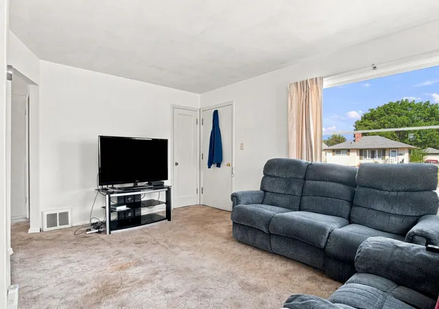Photo 3 of Single family home for sale at 2710 E Hoffman Ave, Spokane, WA 99207 | MLS# 202623506 | Listing updated on 2026-09-08