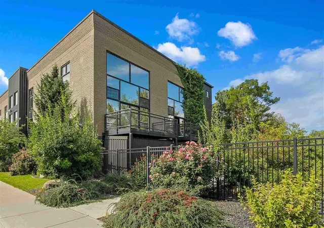 Photo 1 of Condo for sale at 629 N Iron Ct, Spokane, WA 99202 | MLS# 202623568 | Listing updated on 2026-09-08