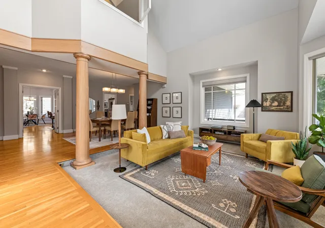 Photo 3 of Mansion for sale at 2010 E Overbluff Ct, Spokane, WA 99203 | MLS# 202623588 | Listing updated on 2026-09-08
