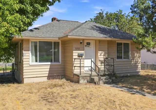 Photo 1 of Sale Pending at 3203 E 19th Avenue, Spokane, WA 99223 | MLS# 202623589 | Listing updated on 2026-09-20