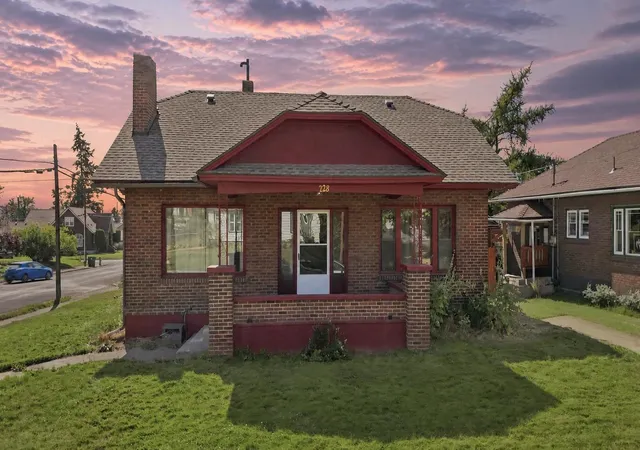 Photo 3 of Single family home for sale at 228 E Glass Ave, Spokane, WA 99207 | MLS# 202623595 | Listing updated on 2026-10-07