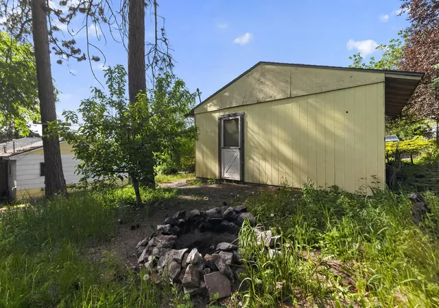 Photo 2 of Sale Pending at 611 S Farr Rd, Spokane Valley, WA | MLS# 202623620 | Listing updated on 2026-09-24