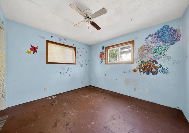 Photo 4 of Sale Pending at 611 S Farr Rd, Spokane Valley, WA | MLS# 202623620 | Listing updated on 2026-09-24