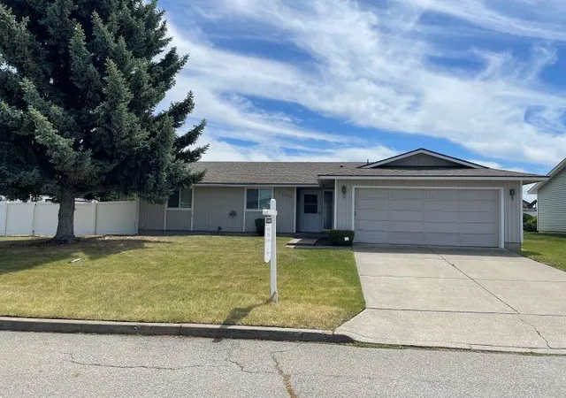 Photo 2 of Single family home for sale at 15404 E 9th Avenue, Spokane Valley, WA 99037 | MLS# 202623632 | Listing updated on 2026-09-09