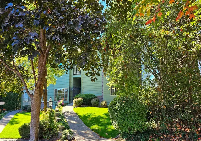 Photo 2 of Condo for sale at 438 S Coeur D'alene St, Spokane, WA 99201 | MLS# 202623682 | Listing updated on 2026-10-09
