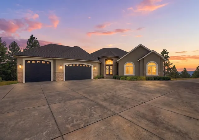 Photo 1 of Single family home for sale at 11024 N Lookout View Ln, Newman Lake, WA 99025 | MLS# 202623689 | Listing updated on 2026-10-07