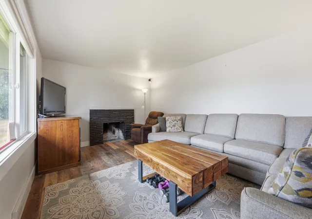 Photo 3 of Single family home for sale at 11820 E Mission Ave, Spokane Valley, WA 99206 | MLS# 202623691 | Listing updated on 2026-10-08