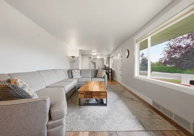 Photo 3 of Single family home for sale at 11820 E Mission Ave, Spokane Valley, WA 99206 | MLS# 202623691 | Listing updated on 2026-10-08