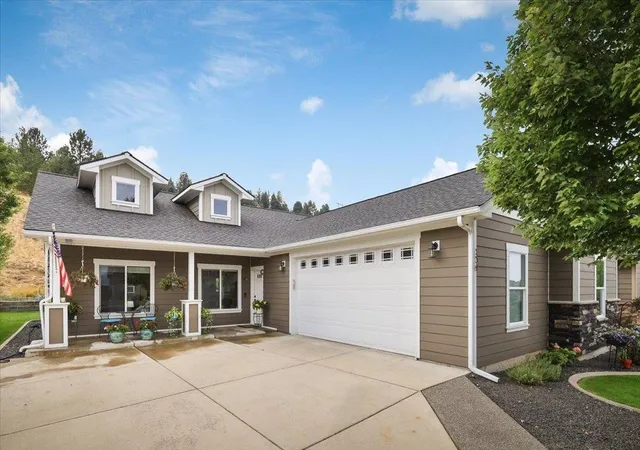 Photo 1 of Sale Pending at 154 S Legacy Ridge Dr, Liberty Lake, WA 99019 | MLS# 202623695 | Listing updated on 2026-09-22