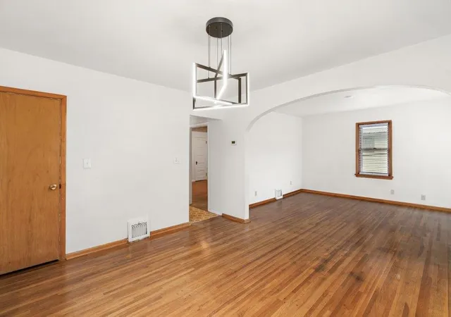 Photo 4 of Single family home for sale at 1724 W Cleveland Ave, Spokane, WA | MLS# 202623714 | Listing updated on 2026-09-24