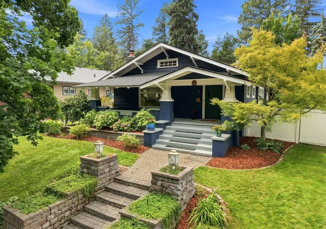 Photo 1 of Sale Pending at 2020 S Lincoln St, Spokane, WA 99203 | MLS# 202623734 | Listing updated on 2026-10-05