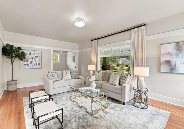 Photo 4 of Sale Pending at 2020 S Lincoln St, Spokane, WA 99203 | MLS# 202623734 | Listing updated on 2026-10-05