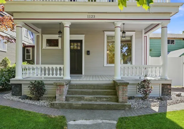 Photo 3 of Sale Pending at 1123 W Nora Ave, Spokane, WA 99205 | MLS# 202623737 | Listing updated on 2026-09-30