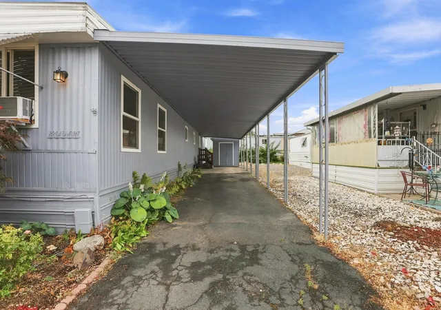 Photo 3 of Manufactured home for sale at 1211 E Lyons Ave, Spokane, WA 99208 | MLS# 202623747 | Listing updated on 2026-10-19