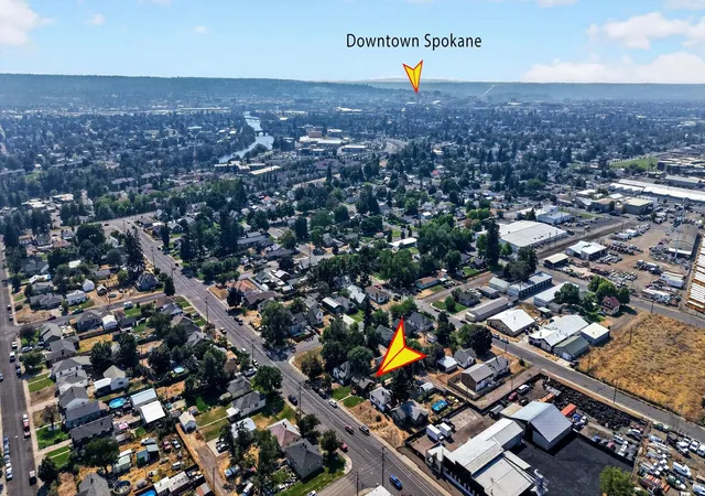 Photo 3 of Single family home for sale at 2811 N Crestline St, Spokane, WA 99207 | MLS# 202623748 | Listing updated on 2026-09-23