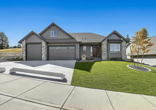Single family home for sale at 3948 S Glendora Dr, Spokane, WA 99223 | MLS# 202623756