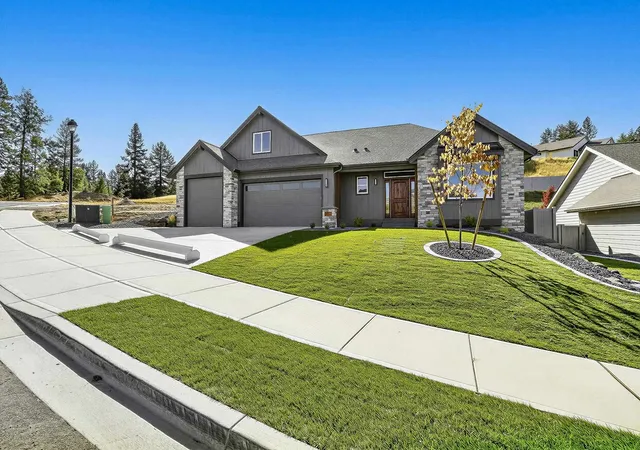 Photo 2 of Single family home for sale at 3948 S Glendora Dr, Spokane, WA 99223 | MLS# 202623756 | Listing updated on 2026-10-06