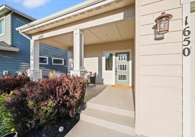 Photo 3 of Sale Pending at 1650 N Meyers Ct, Liberty Lake, WA 99016 | MLS# 202623762 | Listing updated on 2026-09-29