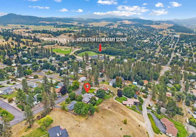 Photo 2 of Single family home for sale at 945 N Cedar St, Colville, WA 99114 | MLS# 202623763 | Listing updated on 2026-10-13