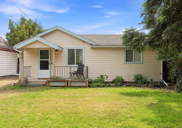 Photo 1 of Single family home for sale at 7206 E Euclid Ave, Spokane Valley, WA 99212 | MLS# 202623775 | Listing updated on 2026-10-20