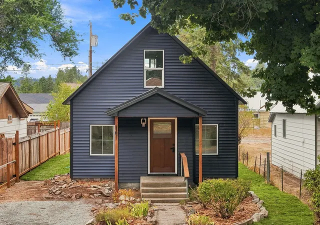 Photo 1 of Single family home for sale at 521 S Union Ave, Newport, WA 99156 | MLS# 202623787 | Listing updated on 2026-10-01