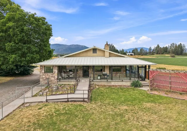 Photo 2 of Single family home for sale at 2343 Flowery Trl Rd, Chewelah, WA 99109 | MLS# 202623814 | Listing updated on 2026-10-17