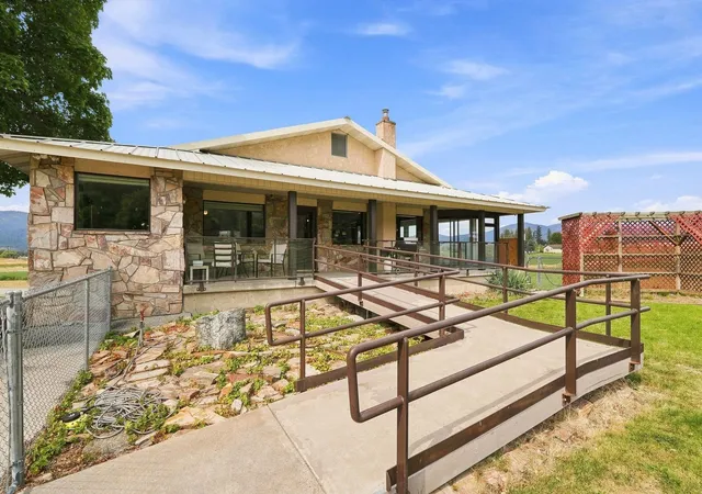 Photo 3 of Single family home for sale at 2343 Flowery Trl Rd, Chewelah, WA 99109 | MLS# 202623814 | Listing updated on 2026-10-17