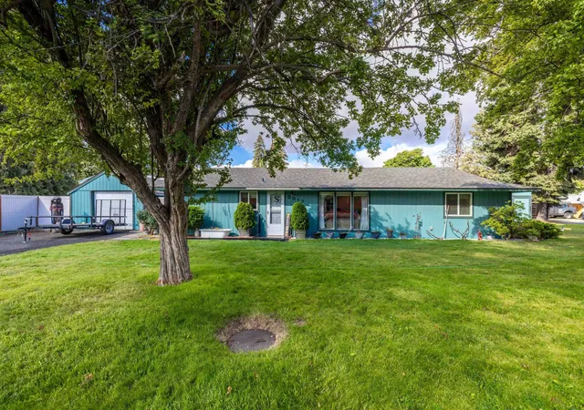 Photo 1 of Single family home for sale at 2917 N Vista Rd, Spokane Valley, WA 99212 | MLS# 202623828 | Listing updated on 2026-09-19