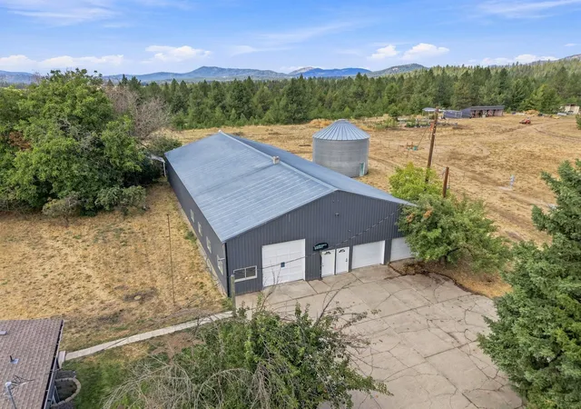 Photo 3 of Single family home for sale at 41917 N Sherman Rd, Deer Park, WA 99006 | MLS# 202623844 | Listing updated on 2026-09-30