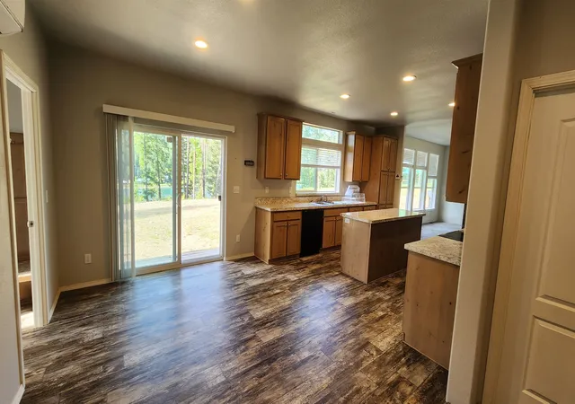 Photo 2 of Manufactured home for sale at 711 Herbs Dr, Newport, WA 99156 | MLS# 202623854 | Listing updated on 2026-09-13