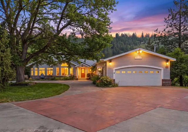 Photo 1 of Single family home for sale at 1703 W 25th Avenue, Spokane, WA 99224 | MLS# 202623858 | Listing updated on 2026-10-09