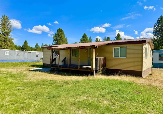 Photo 2 of Manufactured home for sale at 40414 N Newport Hwy, Elk, WA 99009 | MLS# 202623876 | Listing updated on 2026-09-15