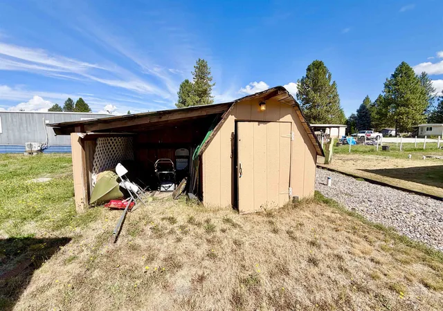 Photo 38 of Manufactured home for sale at 40414 N Newport Hwy, Elk, WA 99009 | MLS# 202623876 | Listing updated on 2026-09-15