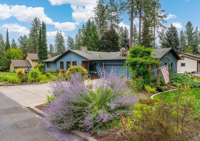 Photo 1 of Single family home for sale at 4504 E Ln Park Rd, Mead, WA 99021 | MLS# 202623881 | Listing updated on 2026-10-08