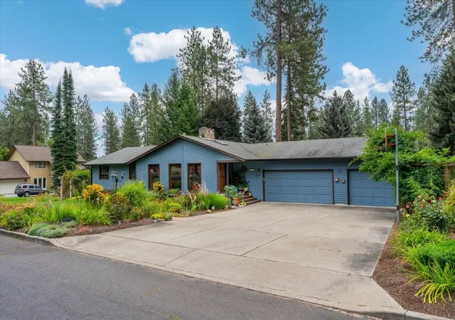Photo 2 of Single family home for sale at 4504 E Ln Park Rd, Mead, WA 99021 | MLS# 202623881 | Listing updated on 2026-10-08