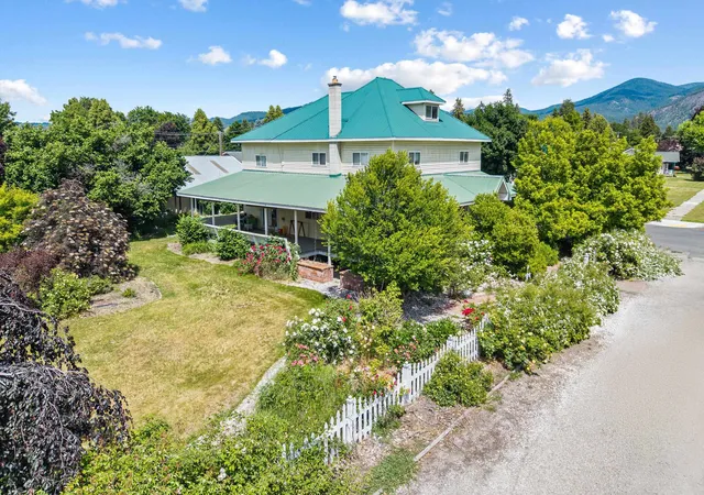 Single family home for sale at 802 W Main Ave, Chewelah, WA 99109 | MLS# 202623895