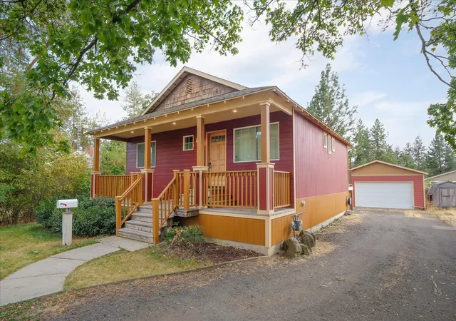 Photo 3 of Single family home for sale at 3914 E 30th Avenue, Spokane, WA 99223 | MLS# 202623896 | Listing updated on 2026-10-04