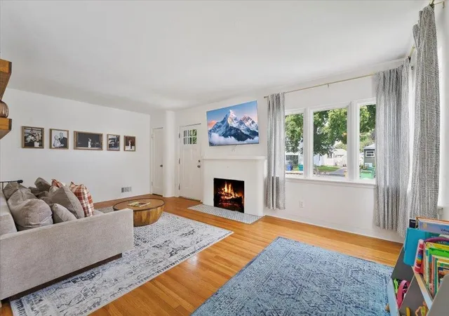Photo 2 of Single family home for sale at 718 E 40th Avenue, Spokane, WA 99203 | MLS# 202623904 | Listing updated on 2026-09-15
