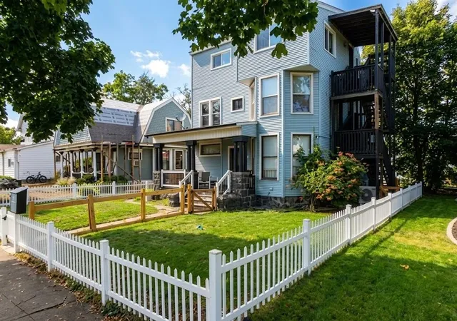 Photo 3 of Multi family home for sale at 1316 W Dean Ave, Spokane, WA 99201 | MLS# 202623923 | Listing updated on 2026-10-08